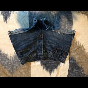 Levi’s Navi shorts !